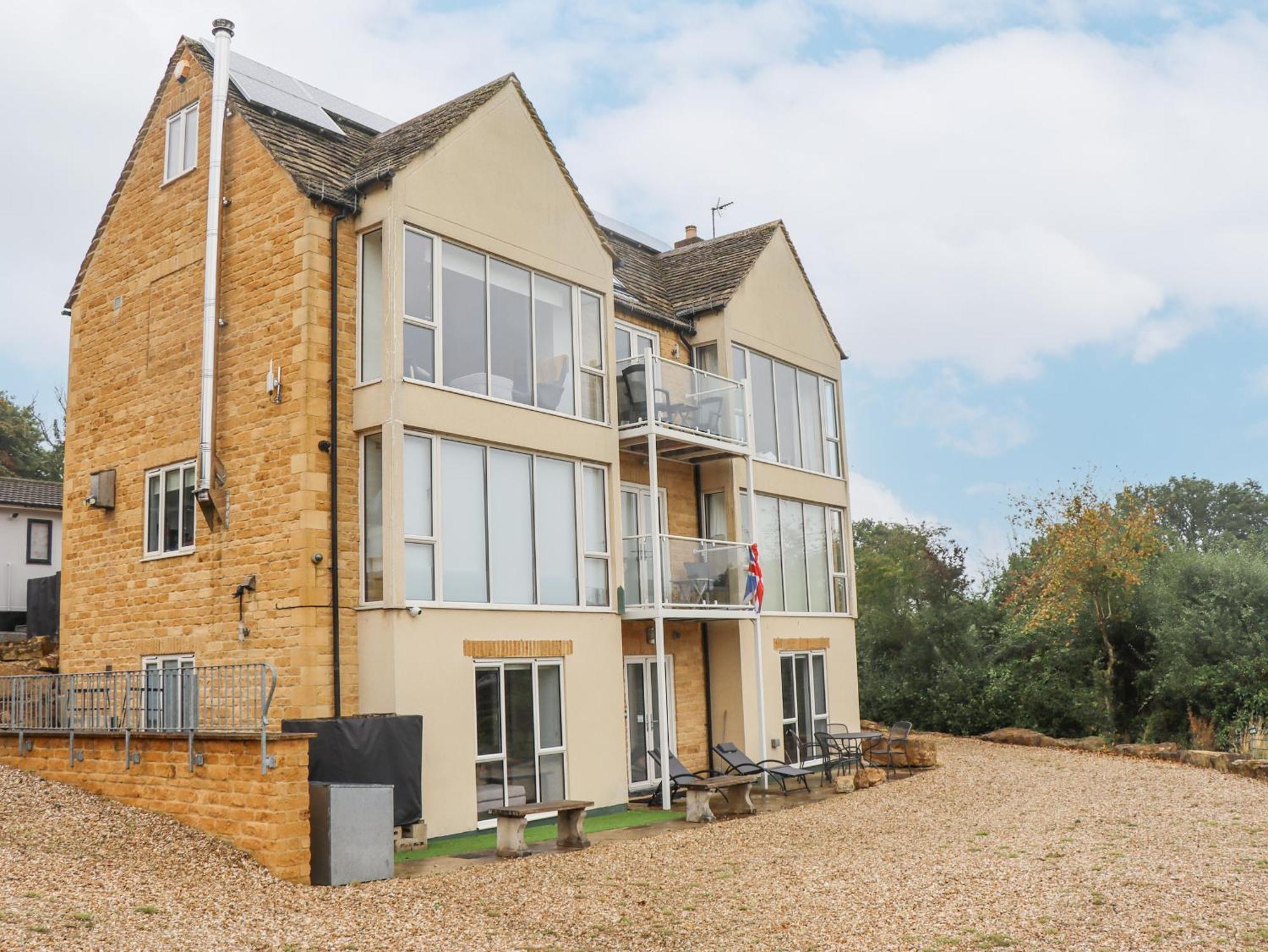 Beautiful Cotswold View Apartment Bourton-on-the-Water Luaran gambar
